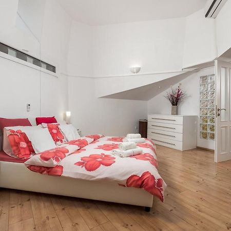 Sweet Nest Under The Dome Apartment Rijeka Exterior photo